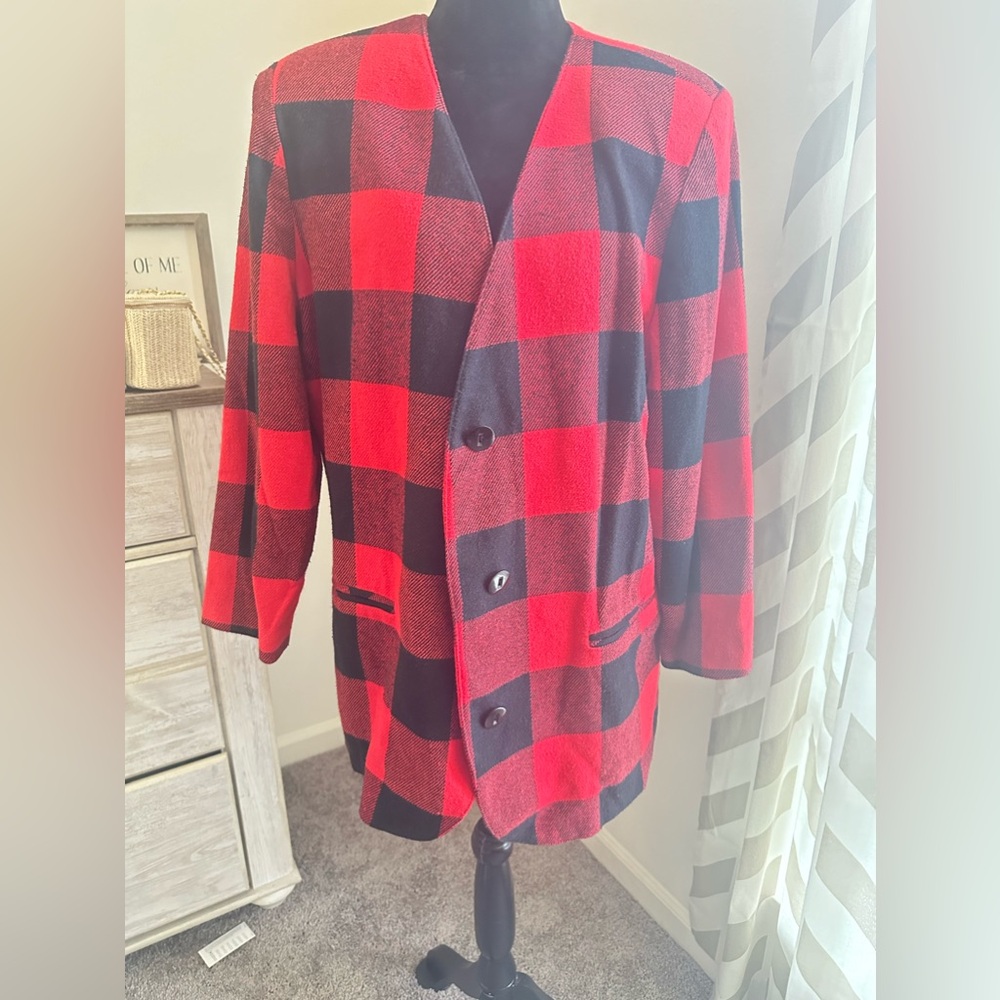 Deadstock w/out tags Vintage Diana Marco Black and Red Checkered Blazer size 16